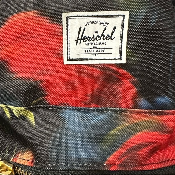 Herschel Supply Co. Mini Nova Backpack Blurry Roses Red/Black Gold Hardware - Picture 4 of 11